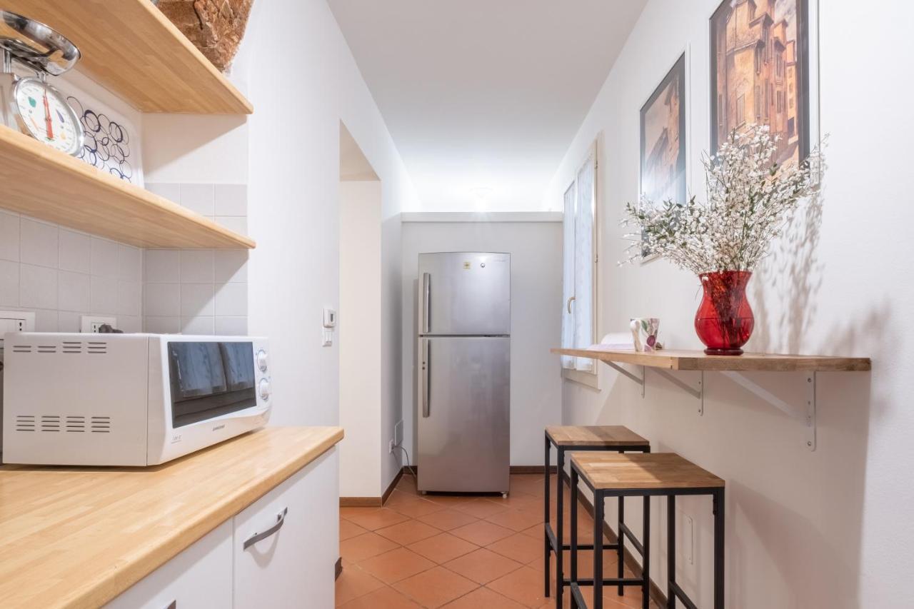 Lo Scrigno Delle 2 Torri! Nel Cuore Del Centro, Vicino A Via Rizzoli Bologna Exterior foto